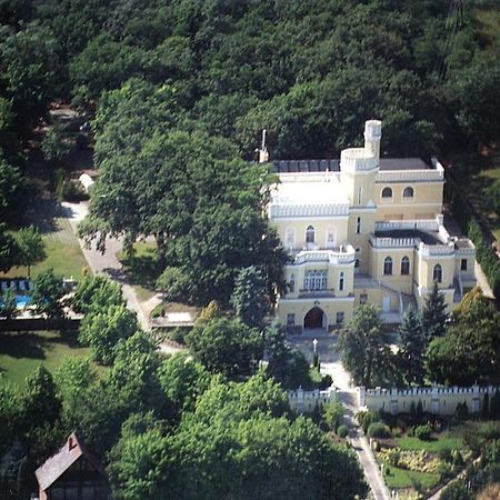 Sir David Balaton Castle Apartmanok Balatonszepezd Bagian luar foto