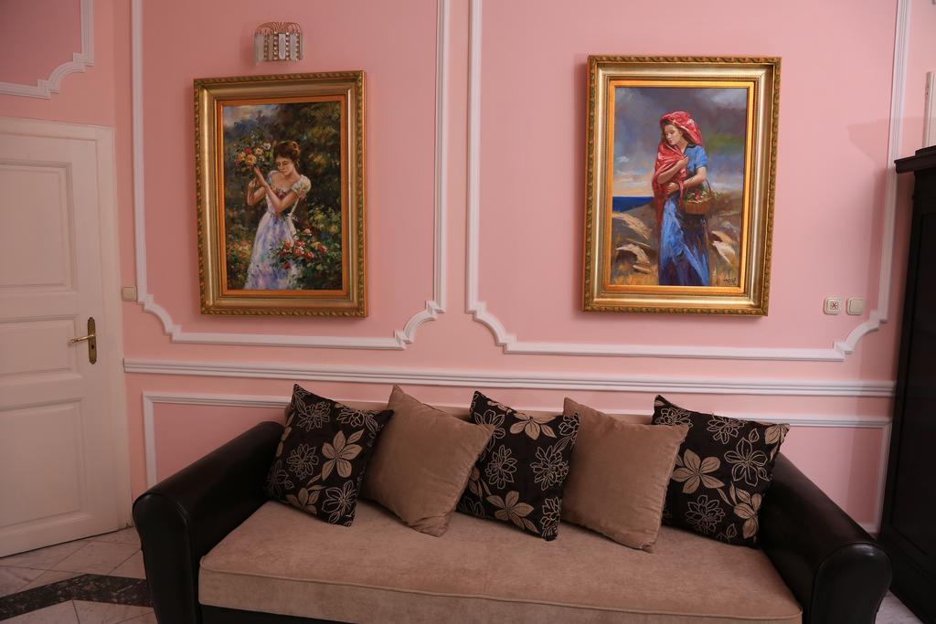 Sir David Balaton Castle Apartmanok Balatonszepezd Bagian luar foto