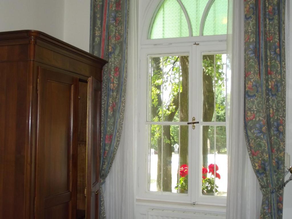 Sir David Balaton Castle Apartmanok Balatonszepezd Ruang foto