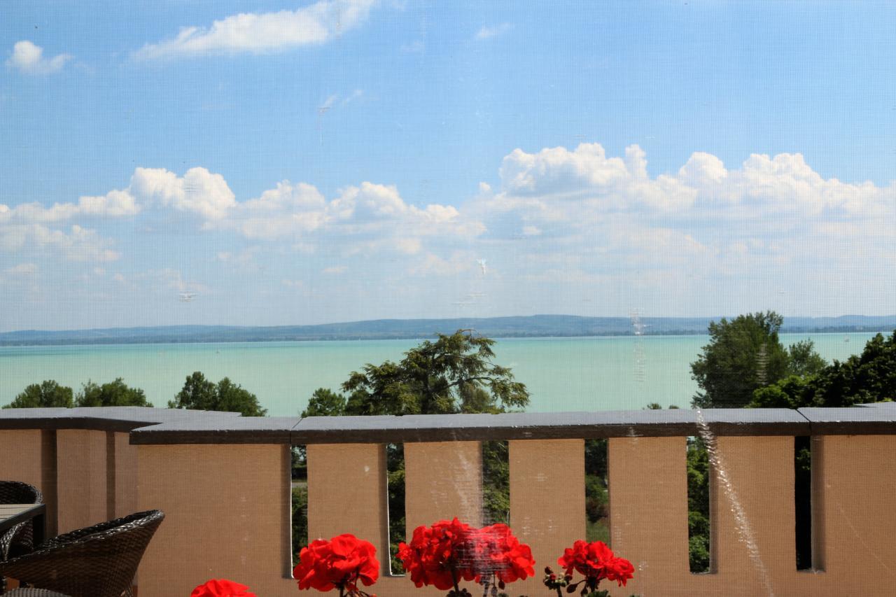 Sir David Balaton Castle Apartmanok Balatonszepezd Bagian luar foto