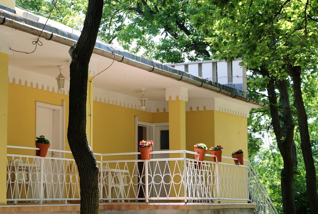 Sir David Balaton Castle Apartmanok Balatonszepezd Bagian luar foto