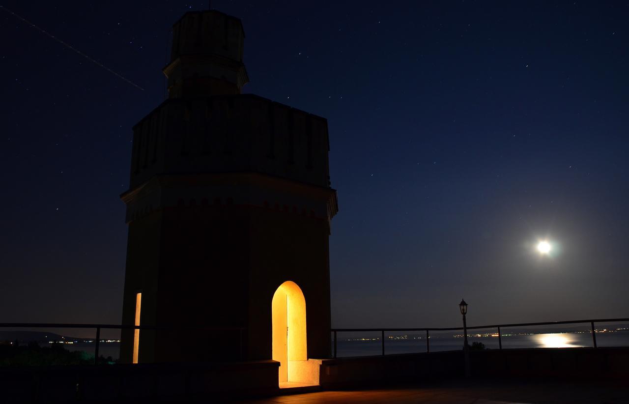 Sir David Balaton Castle Apartmanok Balatonszepezd Bagian luar foto
